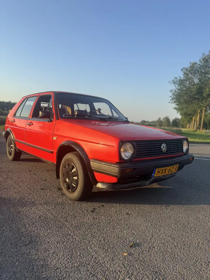Volkswagen Golf 1.3, foto 2