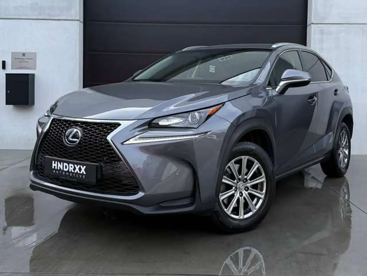 Lexus NX 300h