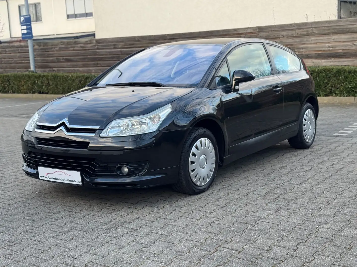 Citroen C4 Coupe VTR Plus Leder Klimaautomatik SHZ PDC Schwarz - 1