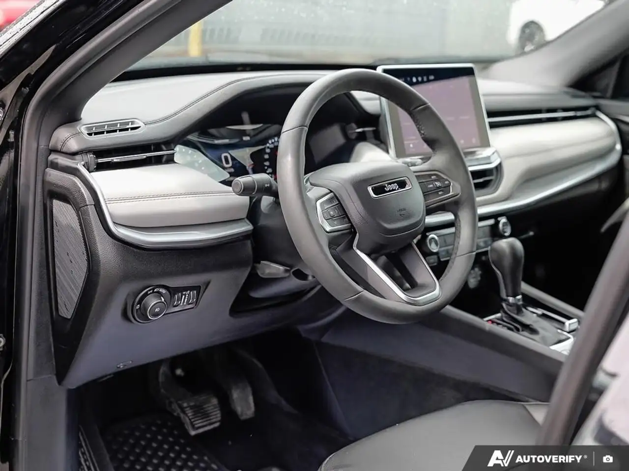 Jeep Compass снимка Jeep Compass