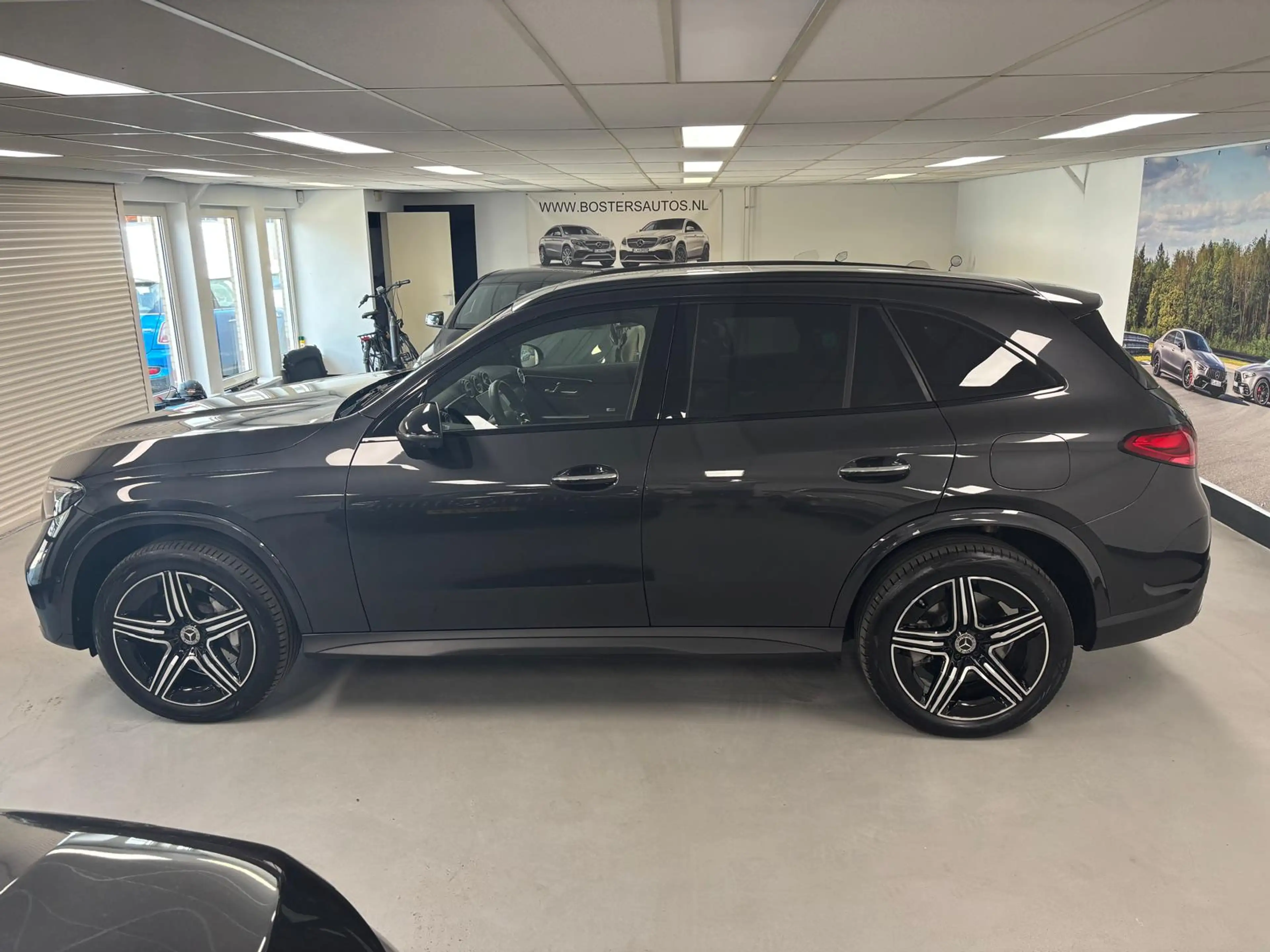 Mercedes-Benz GLC 400 400e 4MATIC AMG Panorama Memory 360 Keyless — photo 4