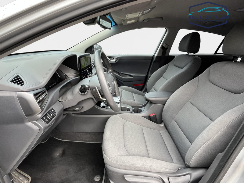 Hyundai IONIQ PLUG IN Hybrid ADVANTAGE 1.6 — photo 9