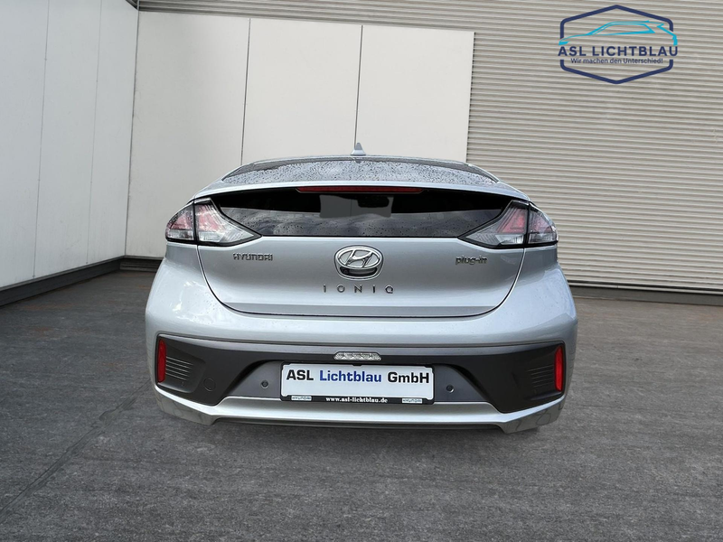Hyundai IONIQ PLUG IN Hybrid ADVANTAGE 1.6 — photo 6