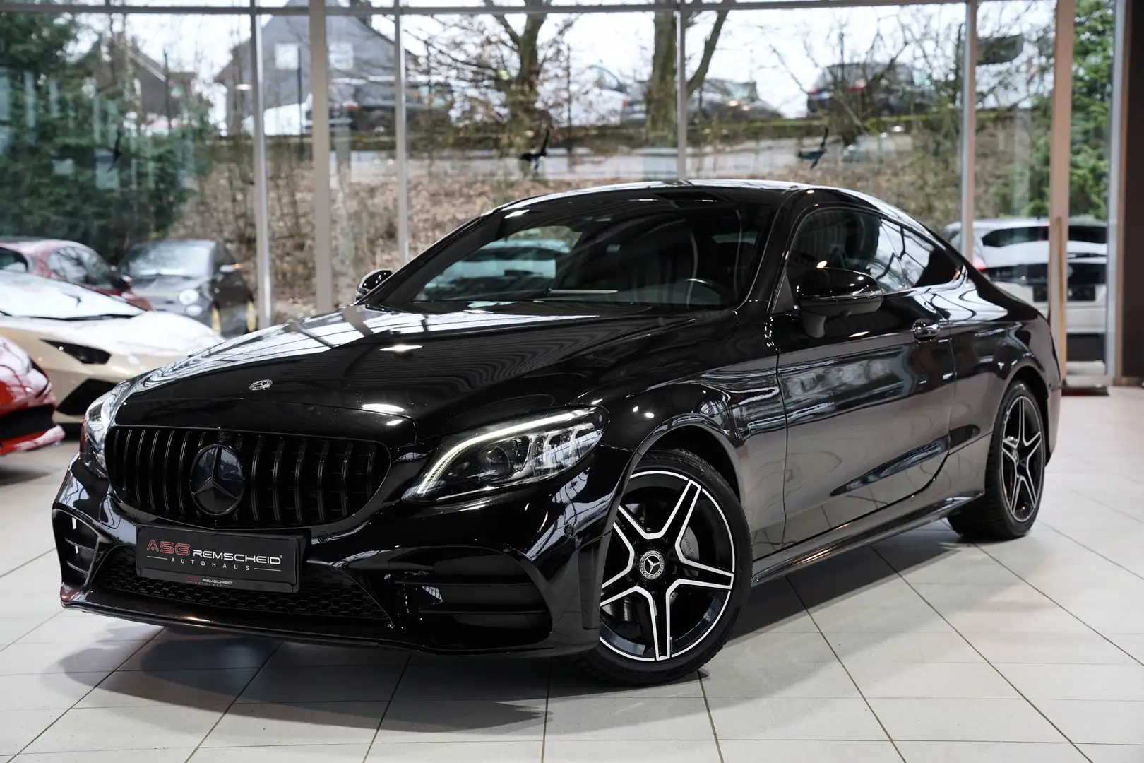 Mercedes-Benz C 200 Coupé AMG Line *2.H *Pano *Digital *BURM Noir - 1