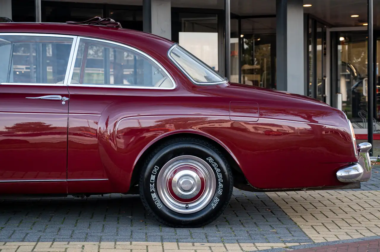 Bentley Continental S2 by H.J. Mulliner, foto 4