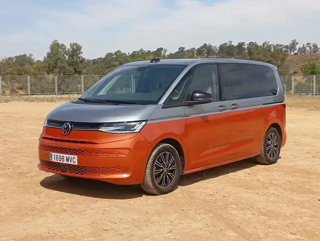 Volkswagen T7 Multivan 2.0TDI Batalla Corta Life DSG 110kW