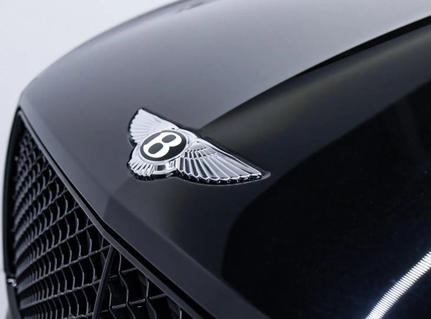 Bentley Bentayga V8 Negro - 2