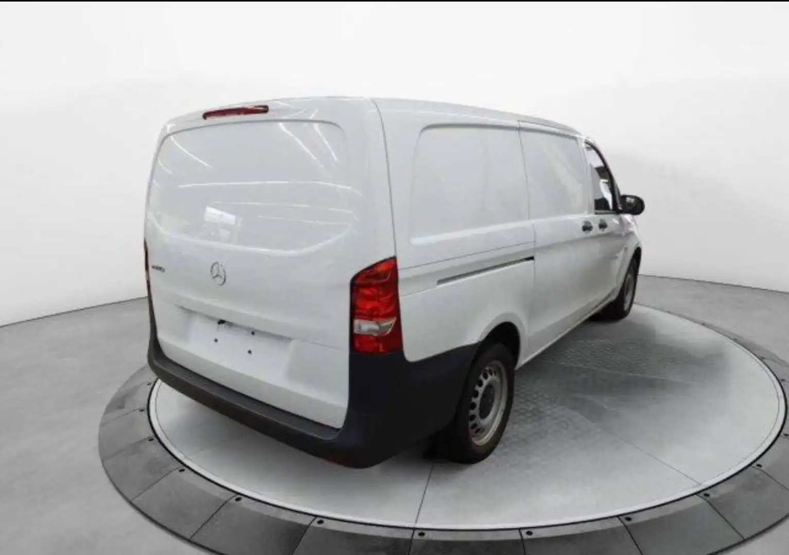 Mercedes-Benz Vito E- VITO Van Elettrico 100% ESCLUSO IVA 22% Bianco - 2