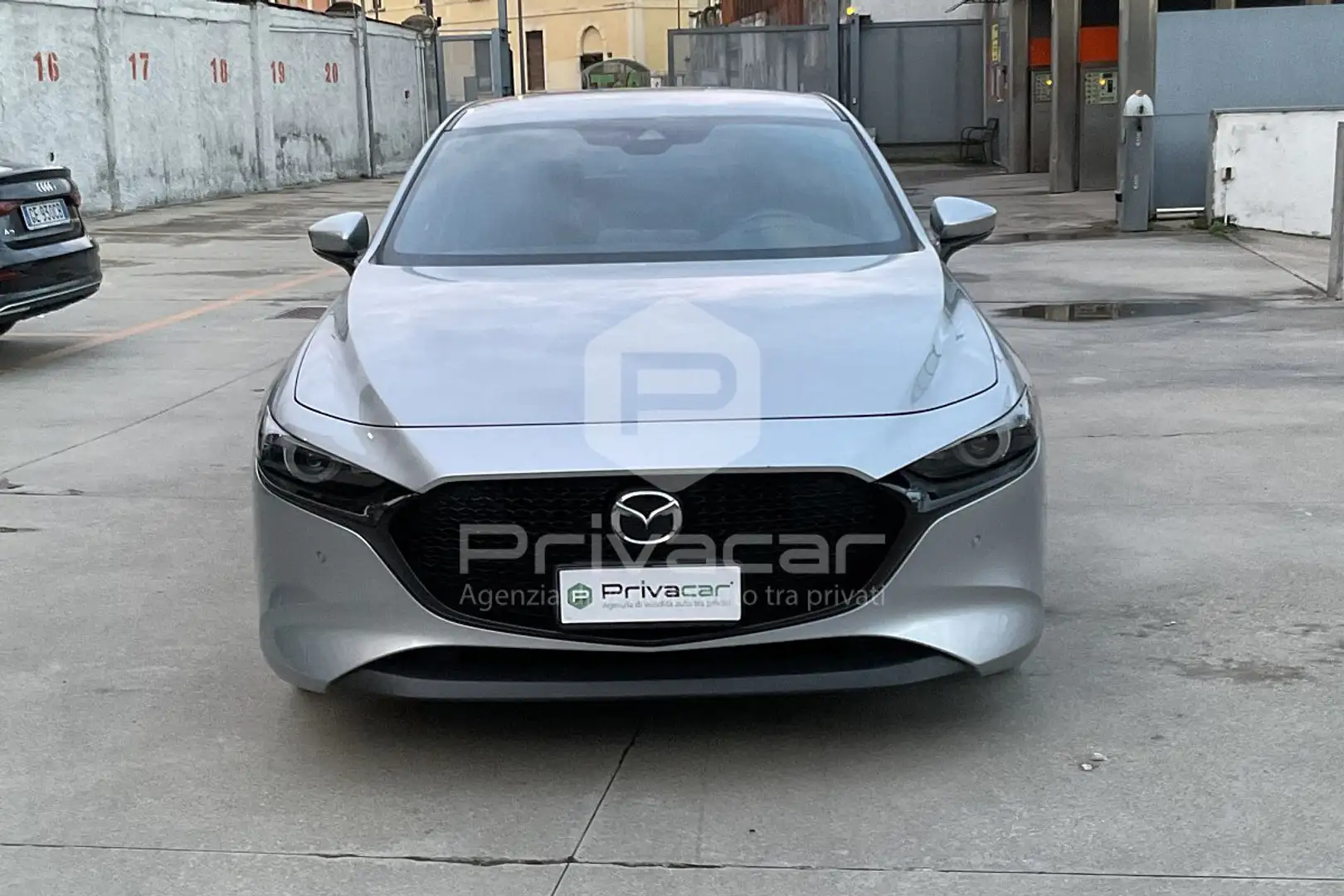 Mazda 3 Mazda3 2.0L e-Skyactiv-G M Hybrid Executive Silver - 2