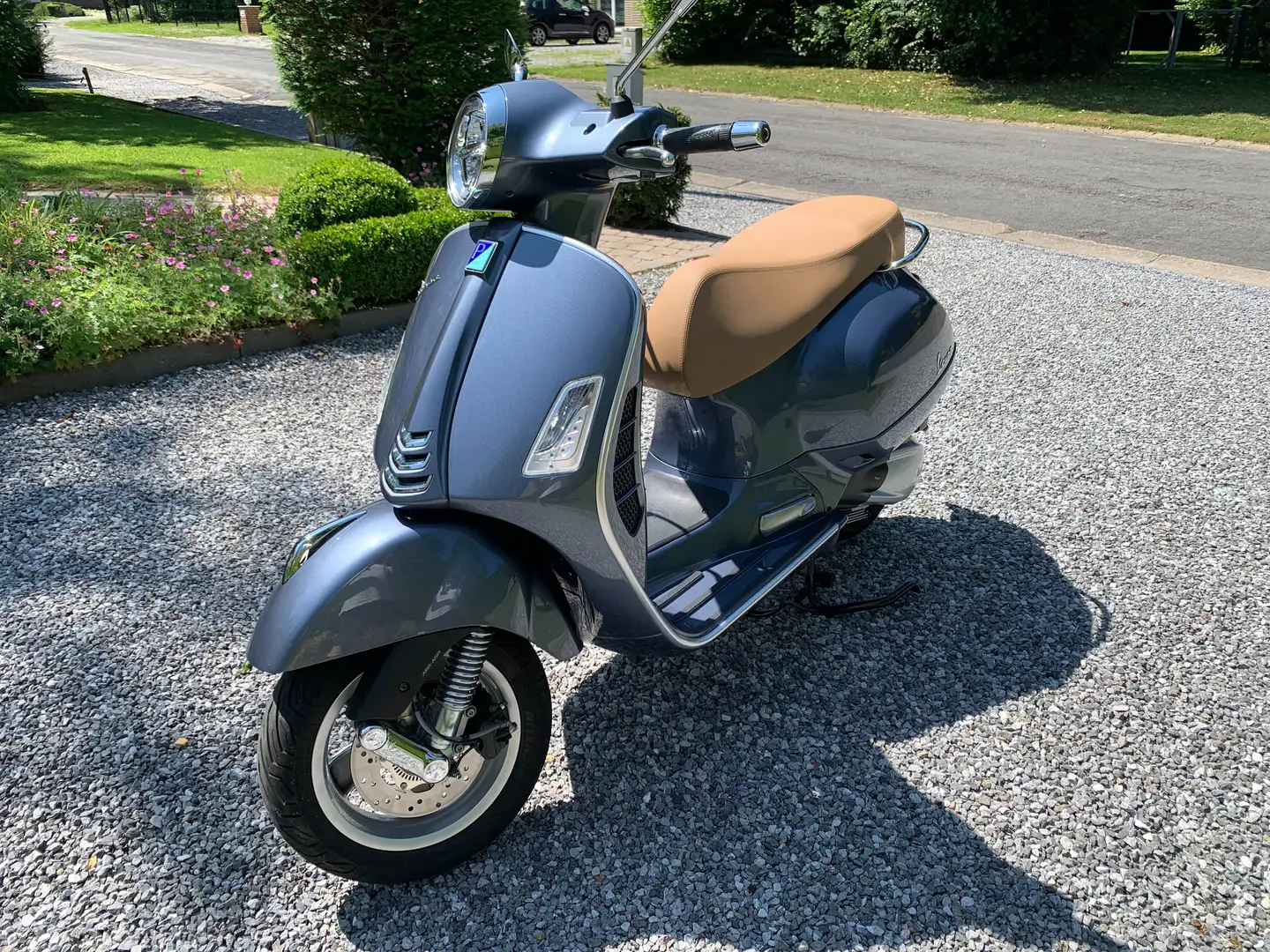Vespa GTS 300 VESPA GTS 300 Gris Dolomite Gris - 1