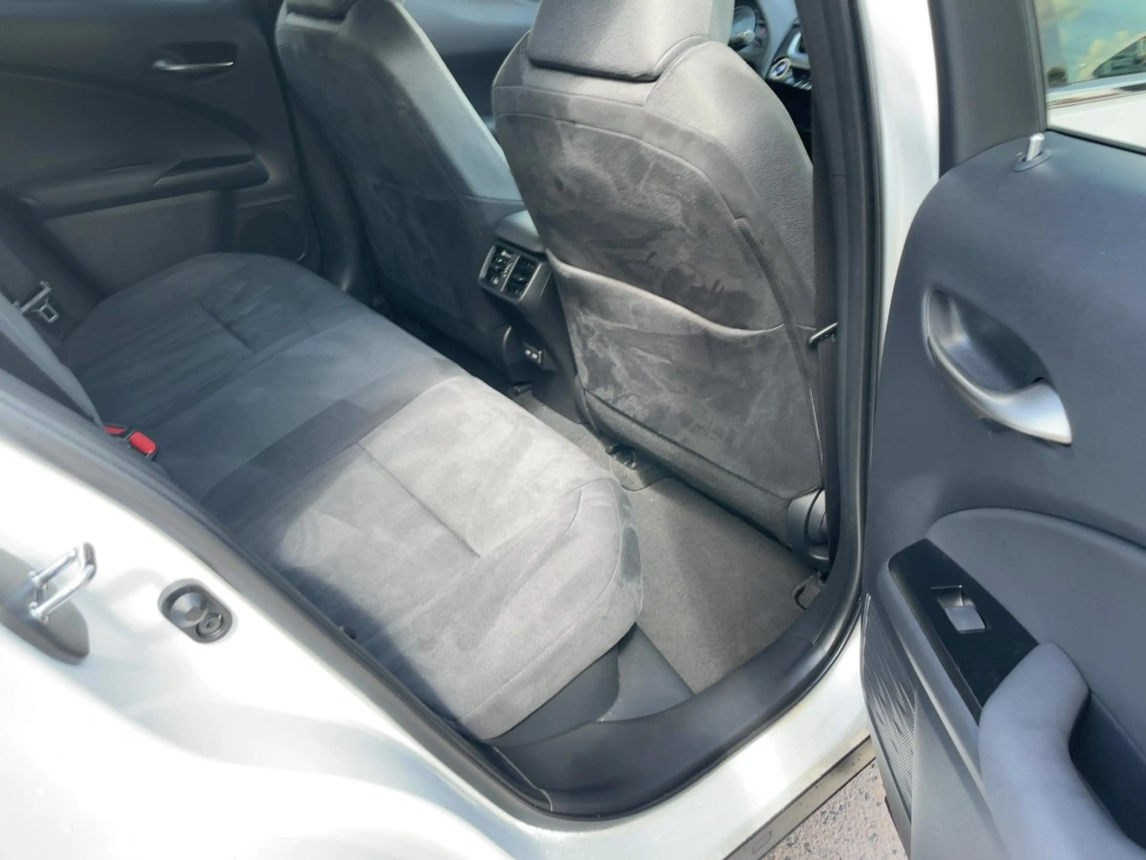Lexus UX 250h Style Edition ACC+LED+SHZ+2xKlima — photo 15