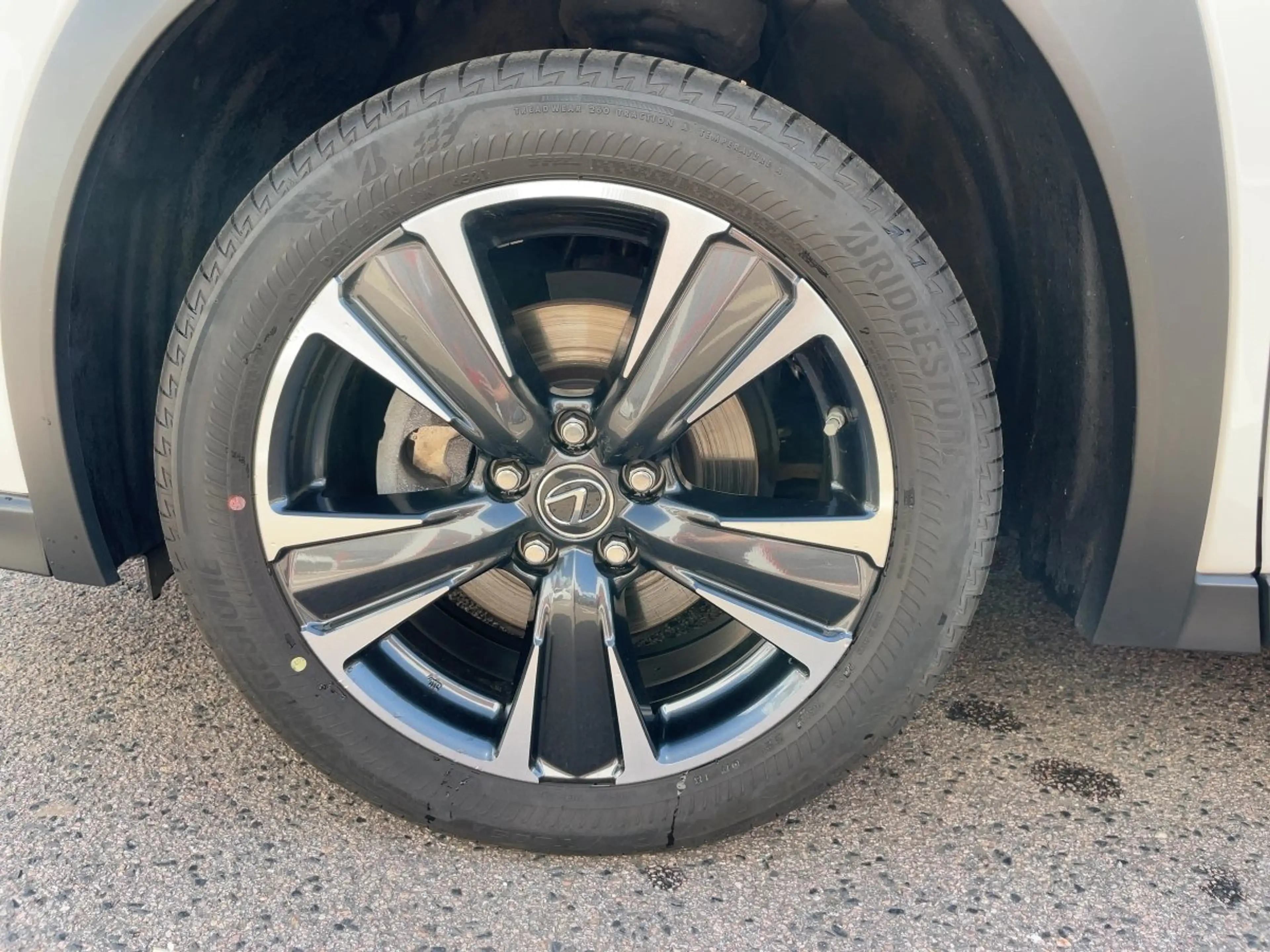 Lexus UX 250h Style Edition ACC+LED+SHZ+2xKlima — photo 13