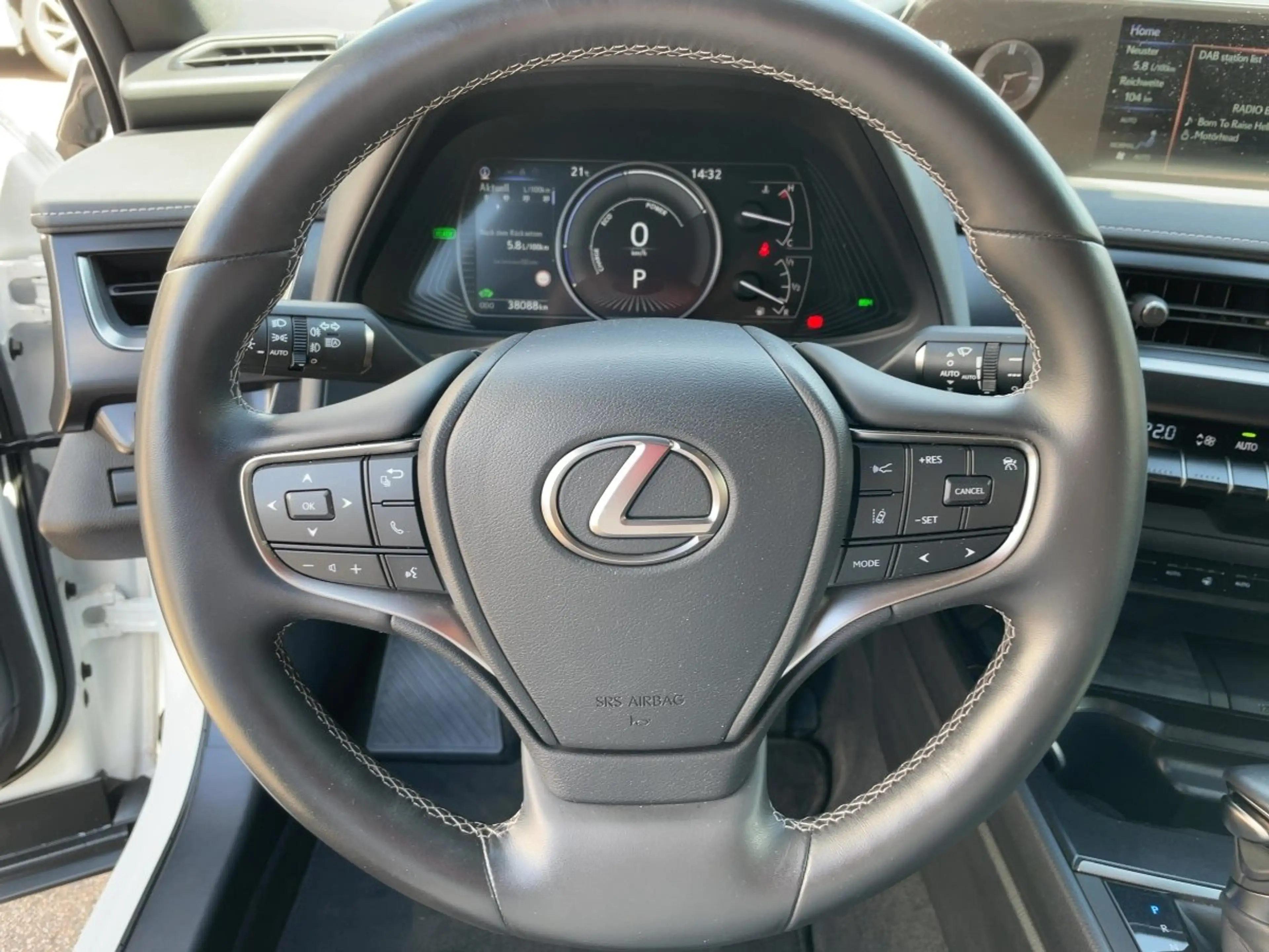 Lexus UX 250h Style Edition ACC+LED+SHZ+2xKlima — photo 11