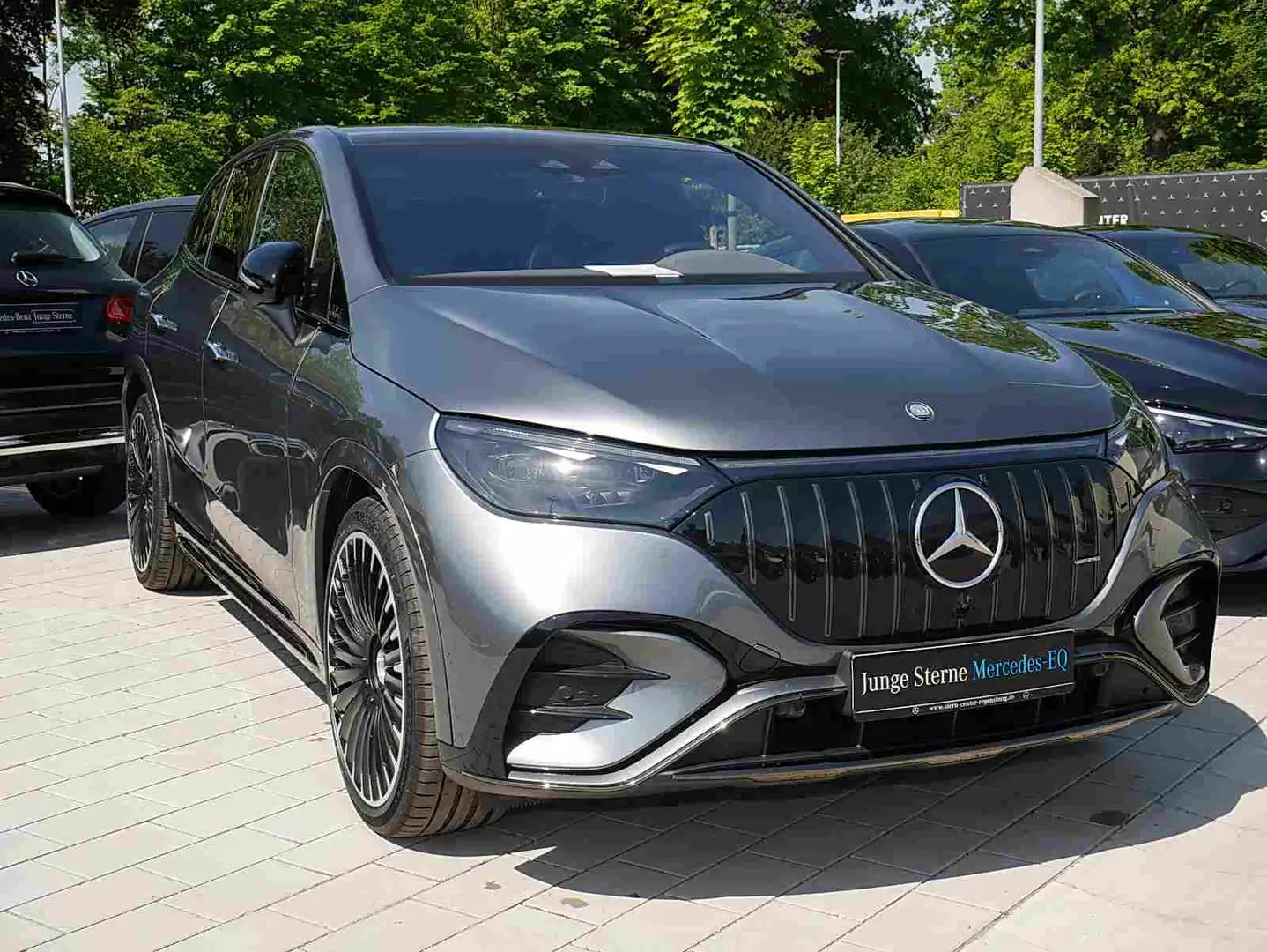Mercedes-Benz EQE 53 4M+PREMIUM PLUS+DYNAMIC PLUS+AHK+HUD+ Szary - 2