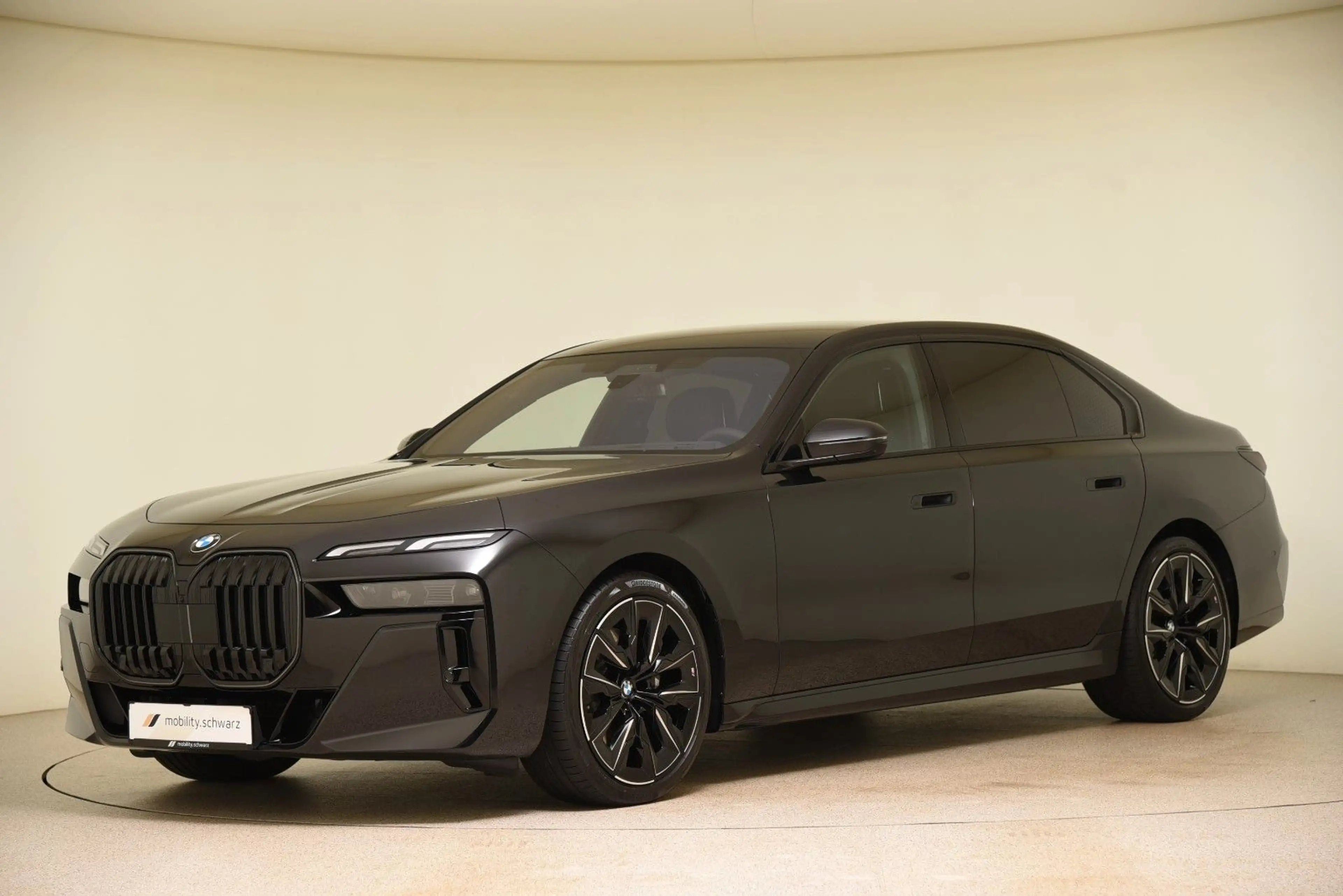 BMW 740 d xDrive M Sport Pro ACC Pano B&W HUD AHK LED