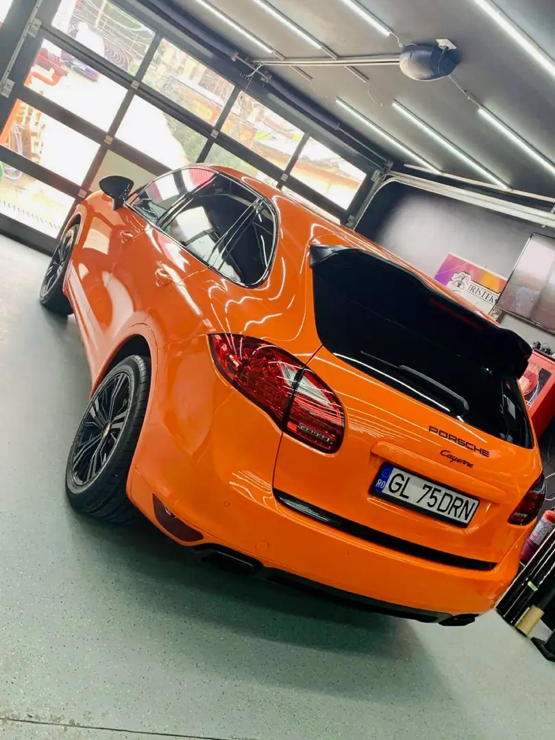 Porsche Cayenne Diesel Tiptronic S Oranžová - 2