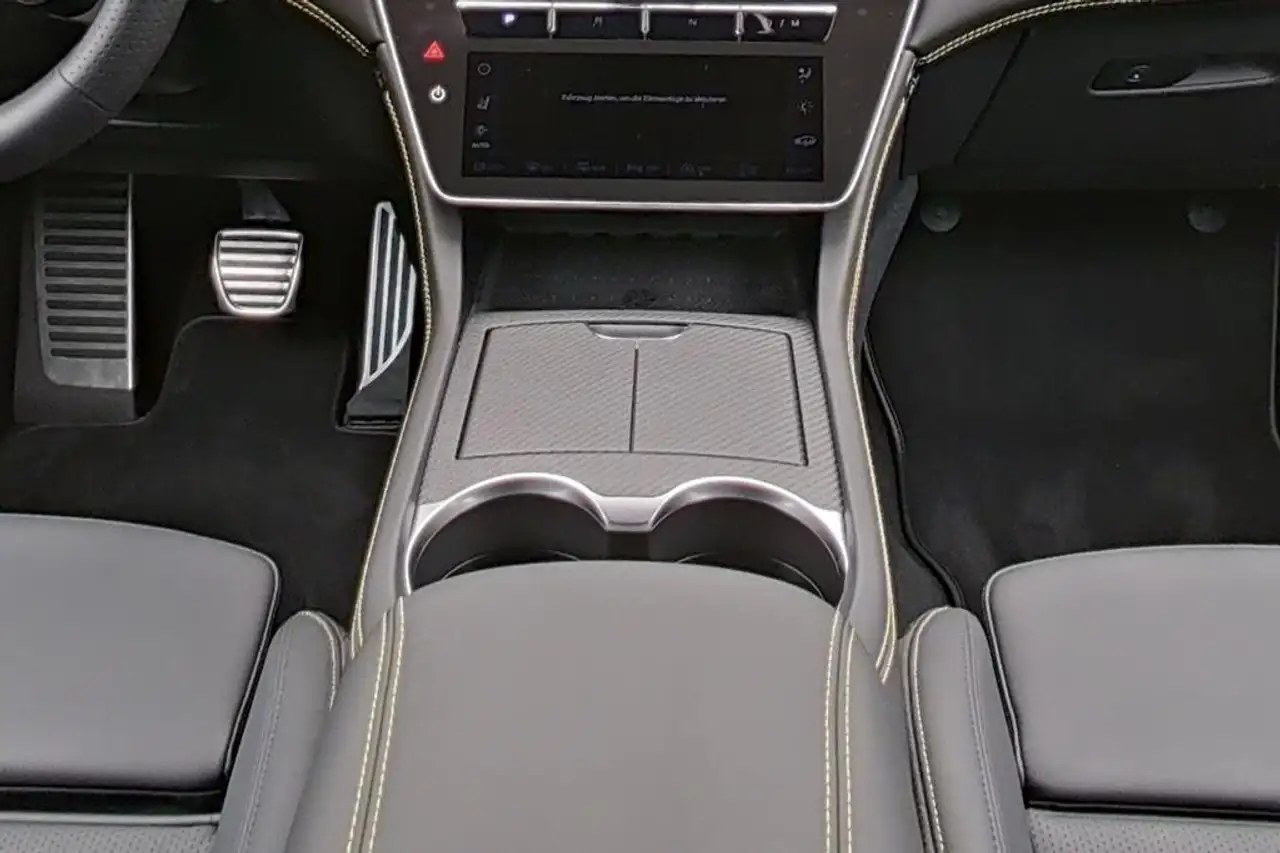 Maserati Grecale 2025 — фото 11