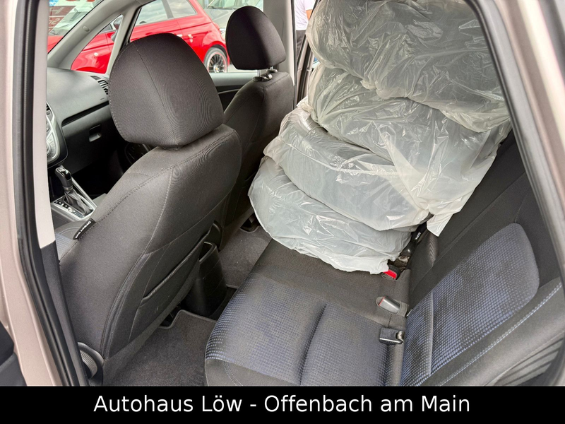 Hyundai iX20 AUTOMATIK TÜV NEU SCHECKHEFT SR+WR AHK — photo 9
