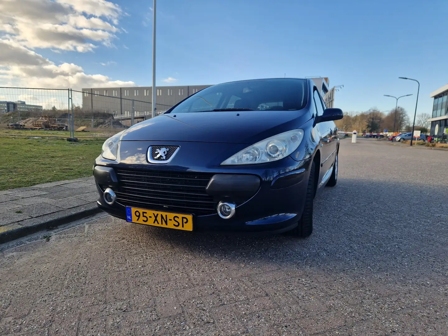 Peugeot 307 110 OXYGO - 1
