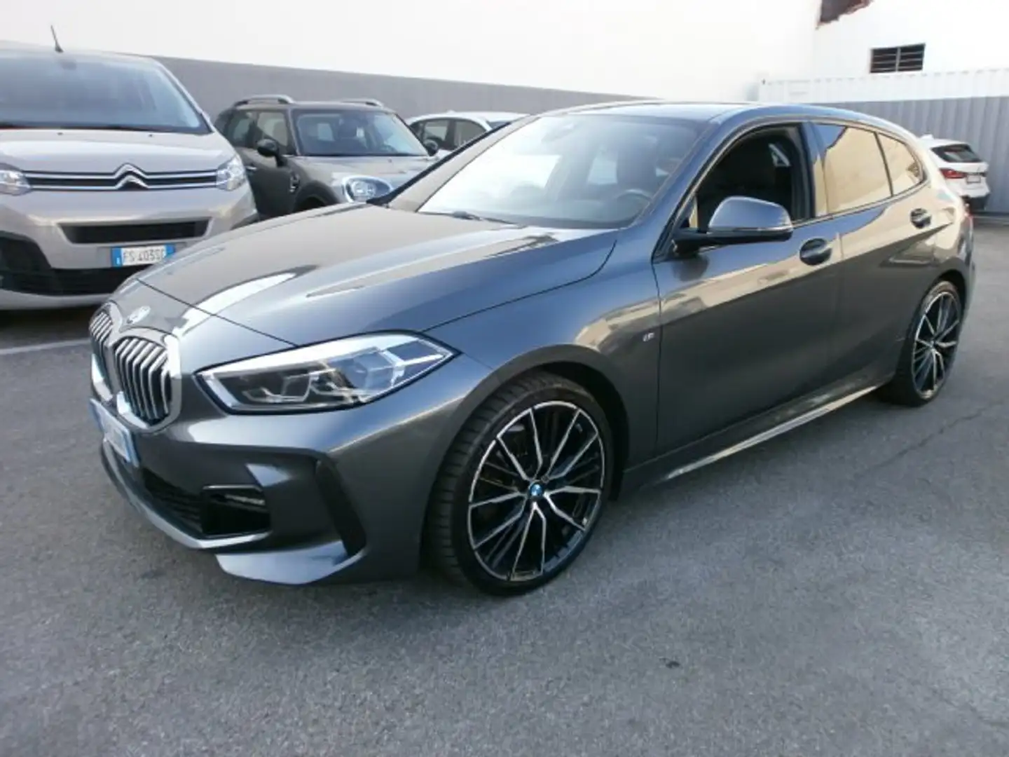 BMW 116 116d Msport auto Grau - 1