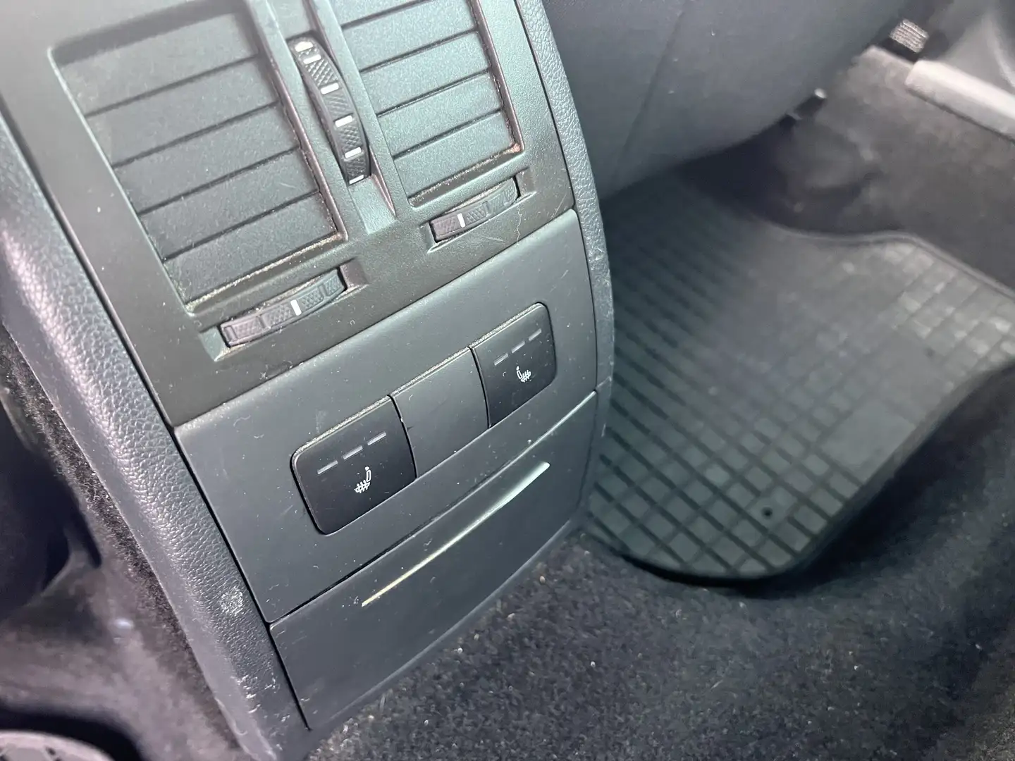 Skoda Octavia Combi 2,0 Scout TDI CR DPF 4x4 - 2