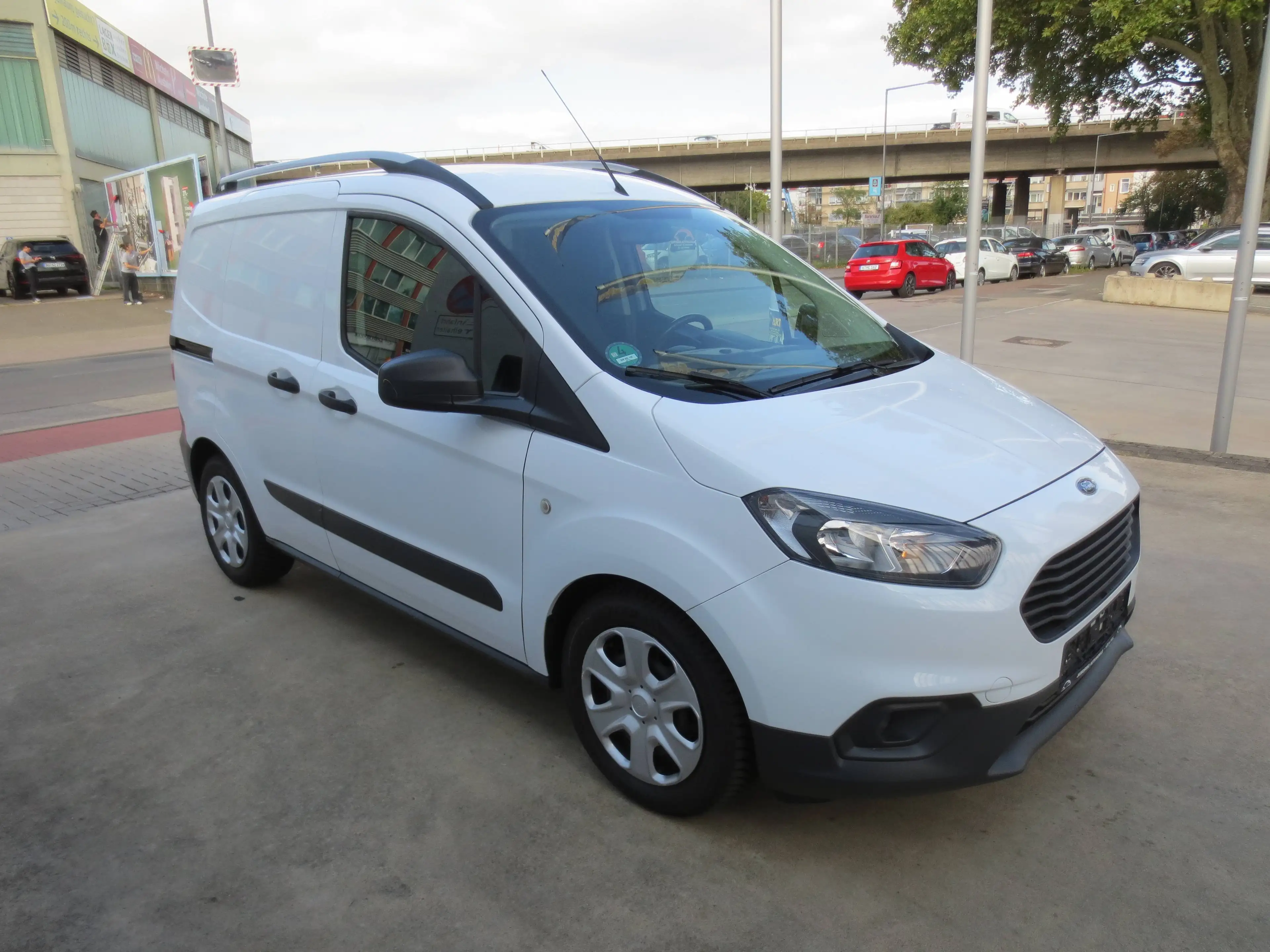 Ford Transit Courier Trend — photo 2