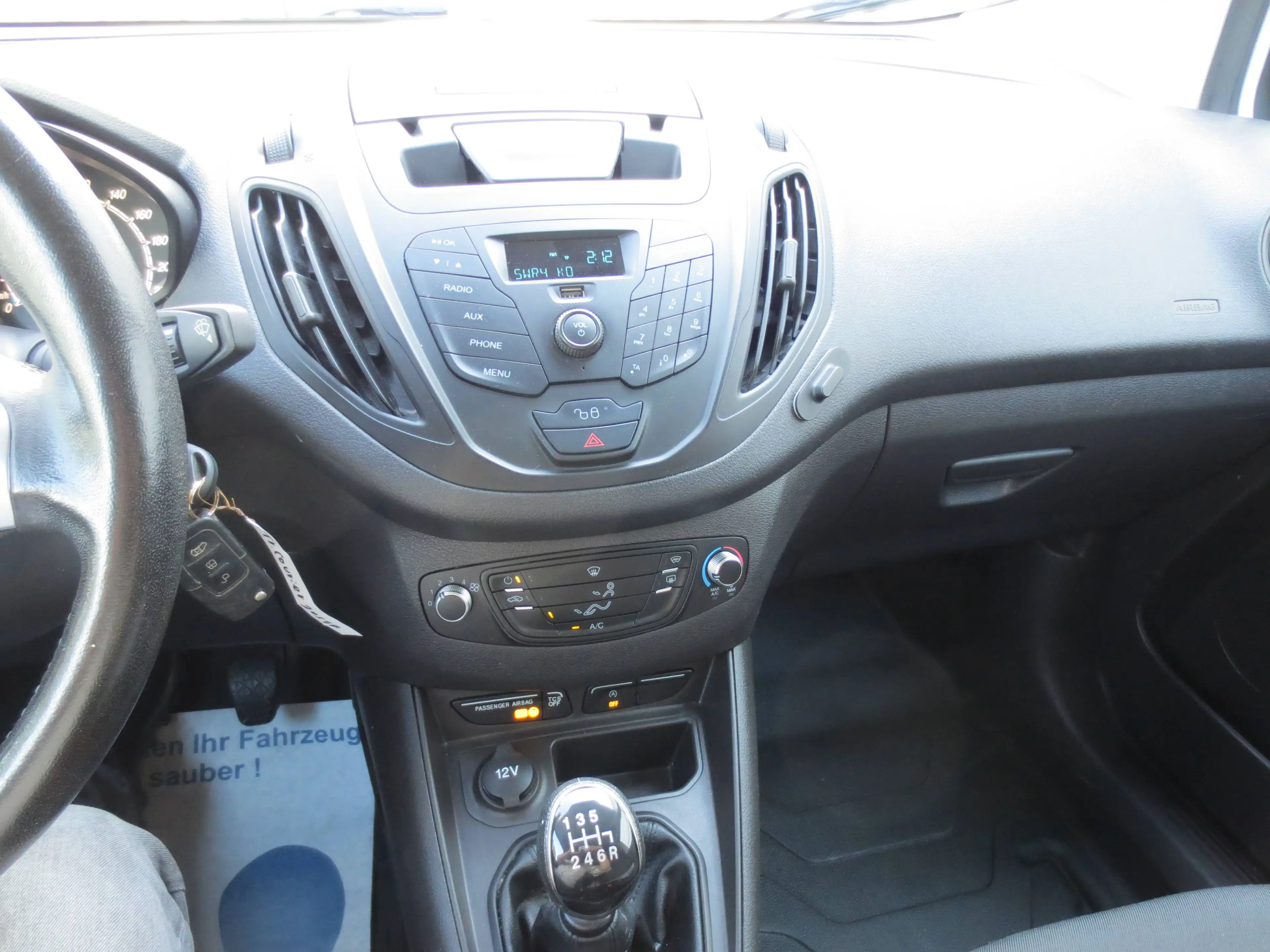 Ford Transit Courier Trend — photo 7