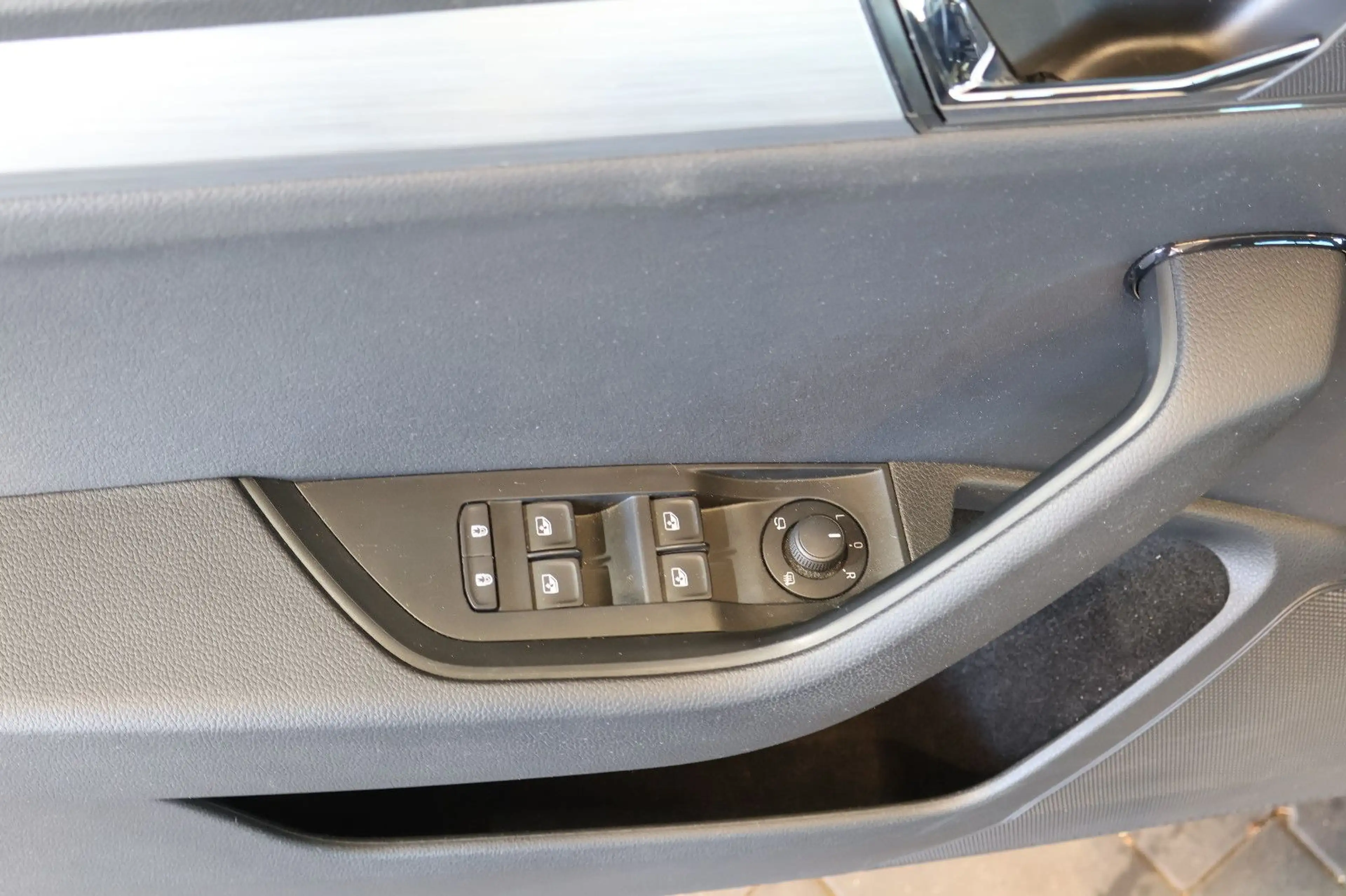 Skoda Superb 2.0 TDI Ambition AID+ACC+LED+CARPLAY — photo 11