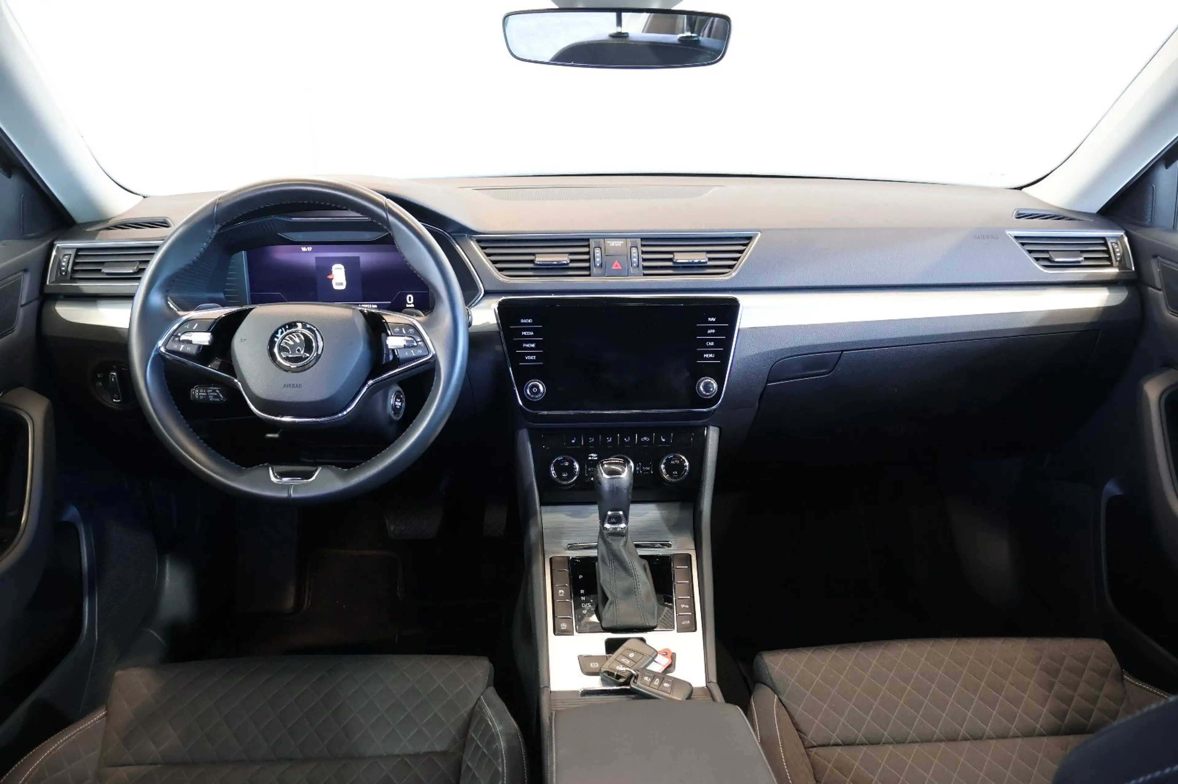 Skoda Superb 2.0 TDI Ambition AID+ACC+LED+CARPLAY — photo 7