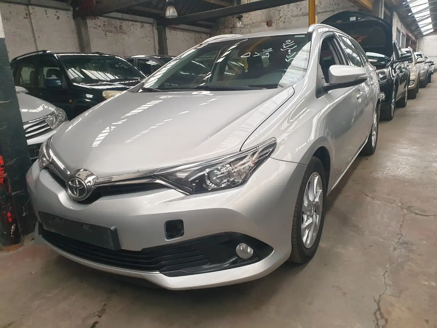 Toyota Auris Auris SW 1.4 D-4D Comfort Gris - 1