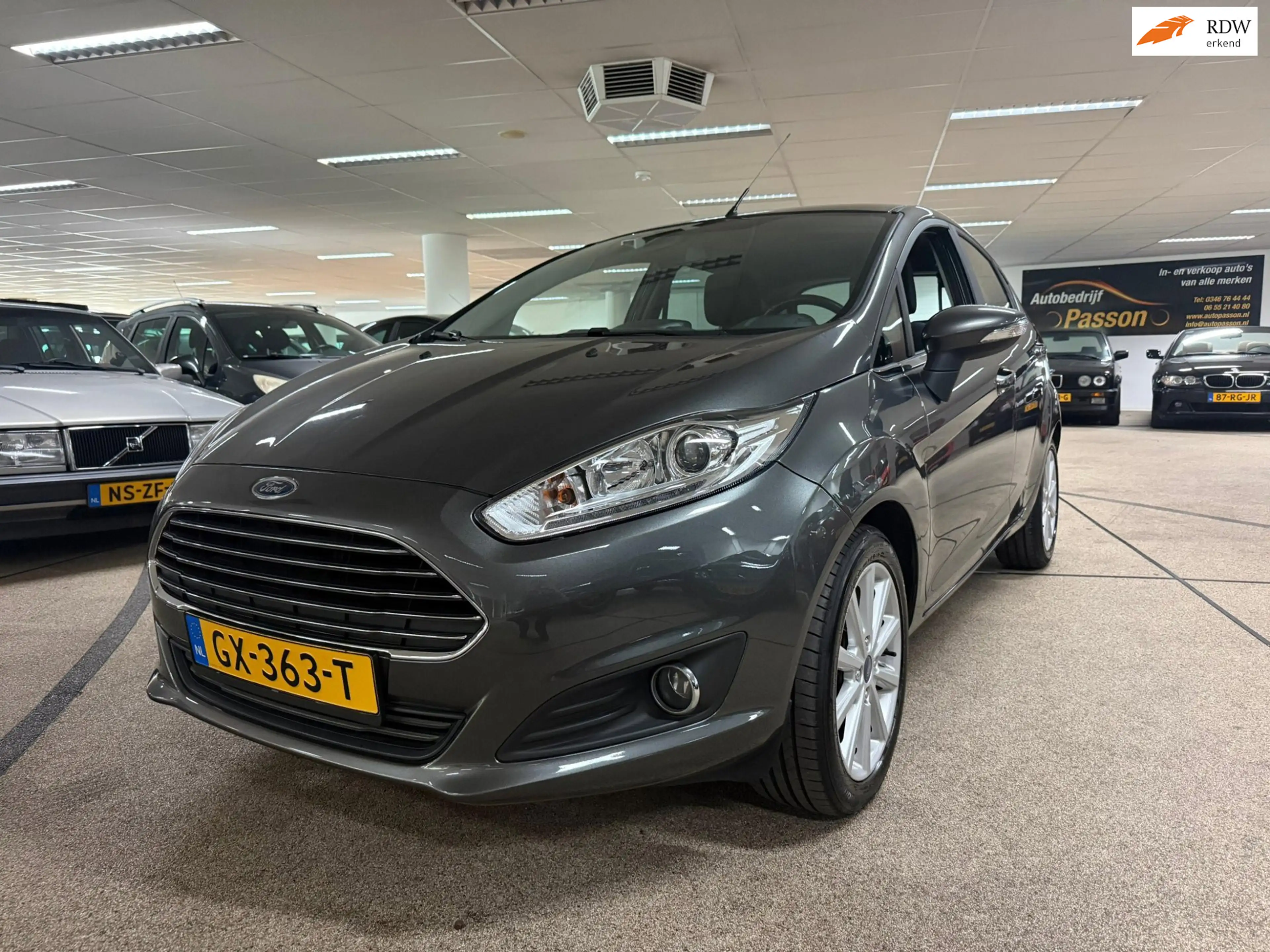 Ford Fiesta 1.0 Titanium zeer netjes en 100000km Nap! Nieuwe A