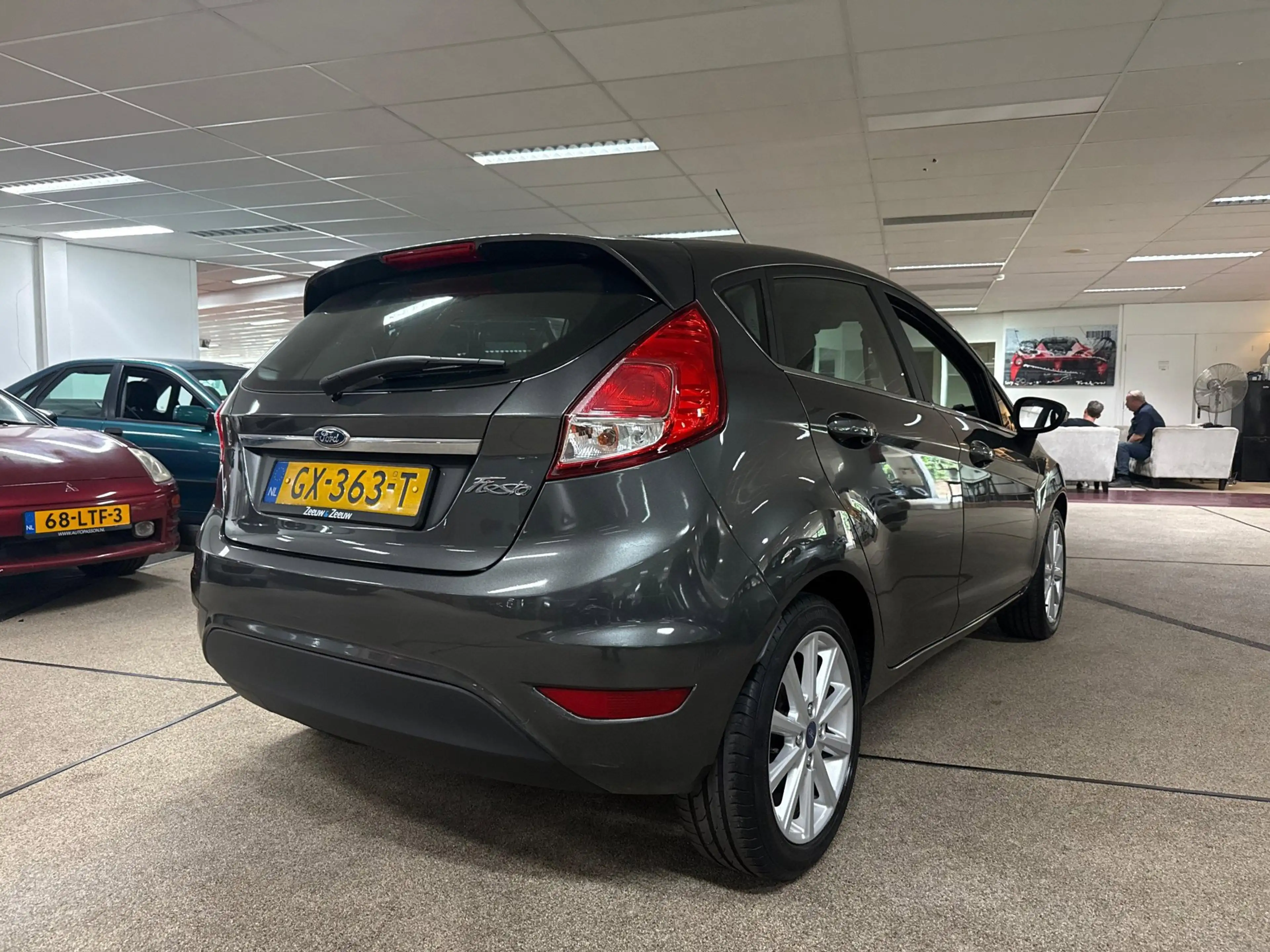 Ford Fiesta 1.0 Titanium zeer netjes en 100000km Nap! Nieuwe A — photo 3