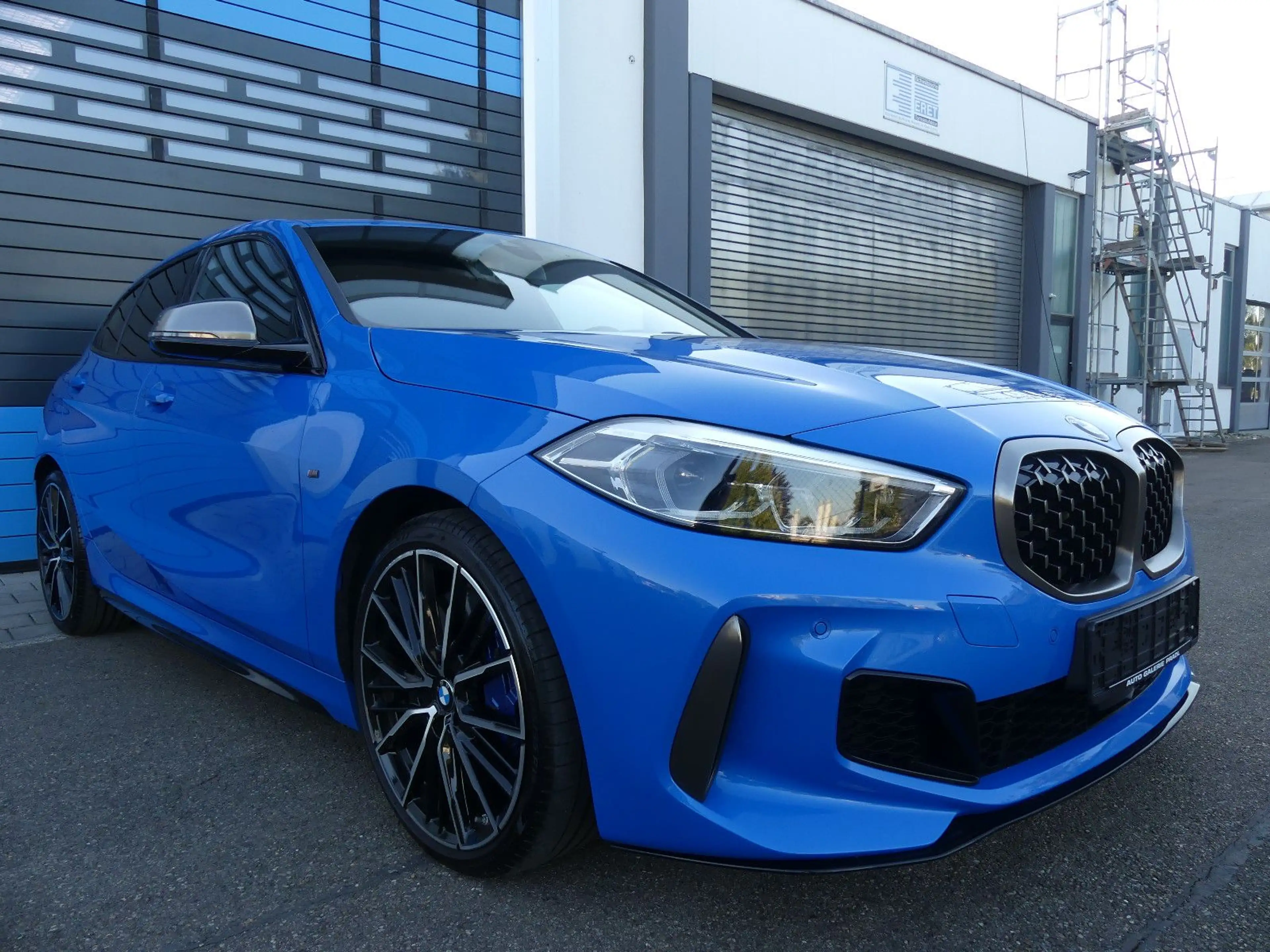 BMW 135 i xDrive M Sitze/Pano/Virtual/HuD/Keyless — photo 3