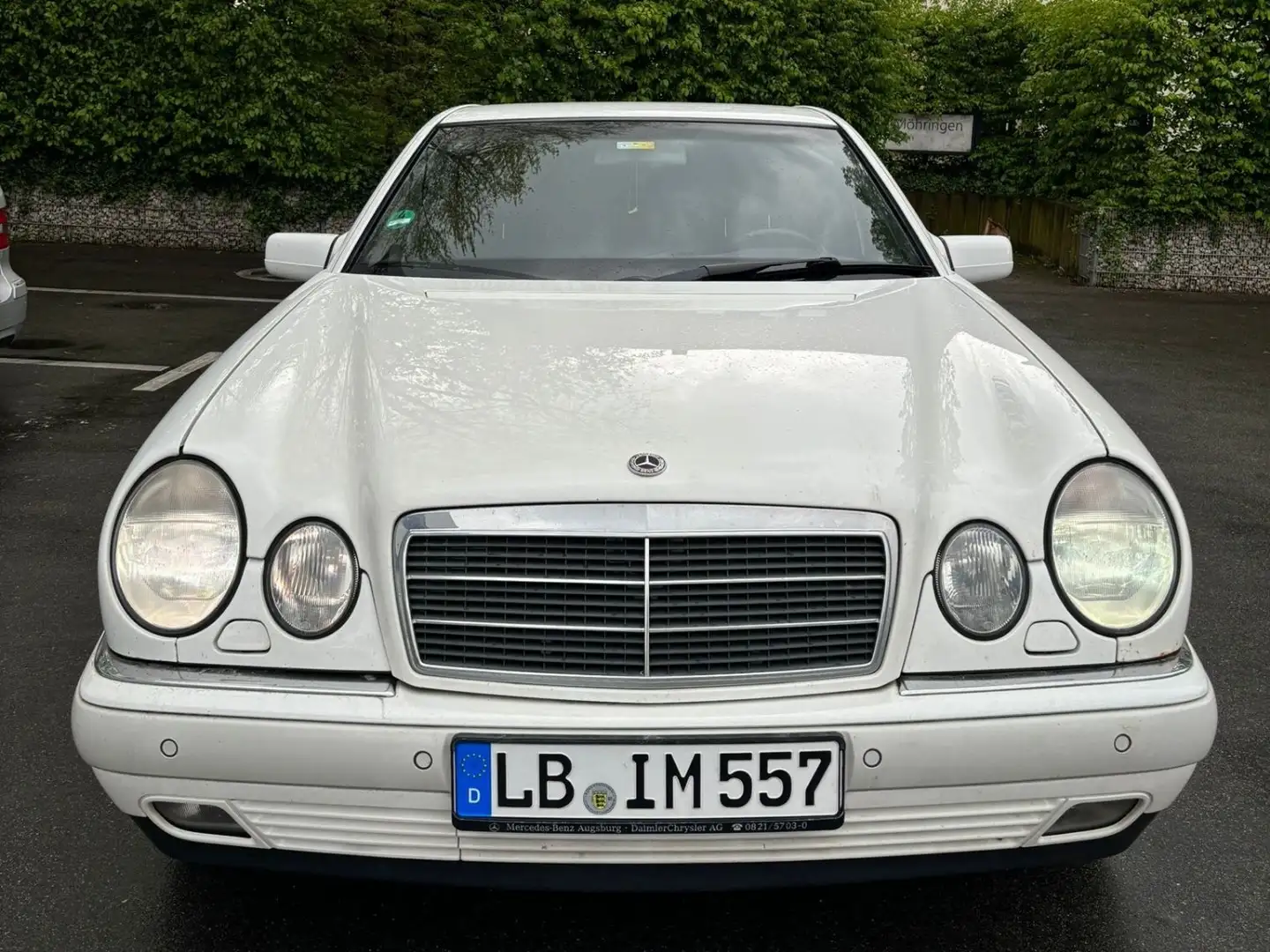 Mercedes-Benz E 280 4-Matic Elegance Biały - 1