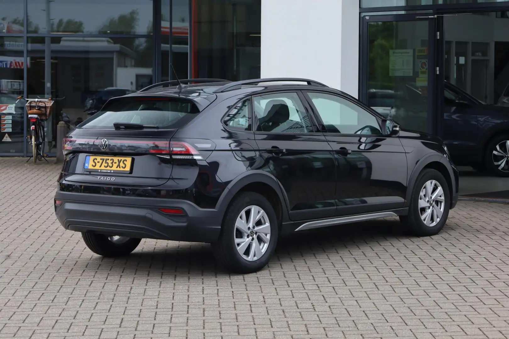 Volkswagen Taigo 1.0 TSI Life 95PK / 70kW, DAB+, digitaal instrumen Noir - 2