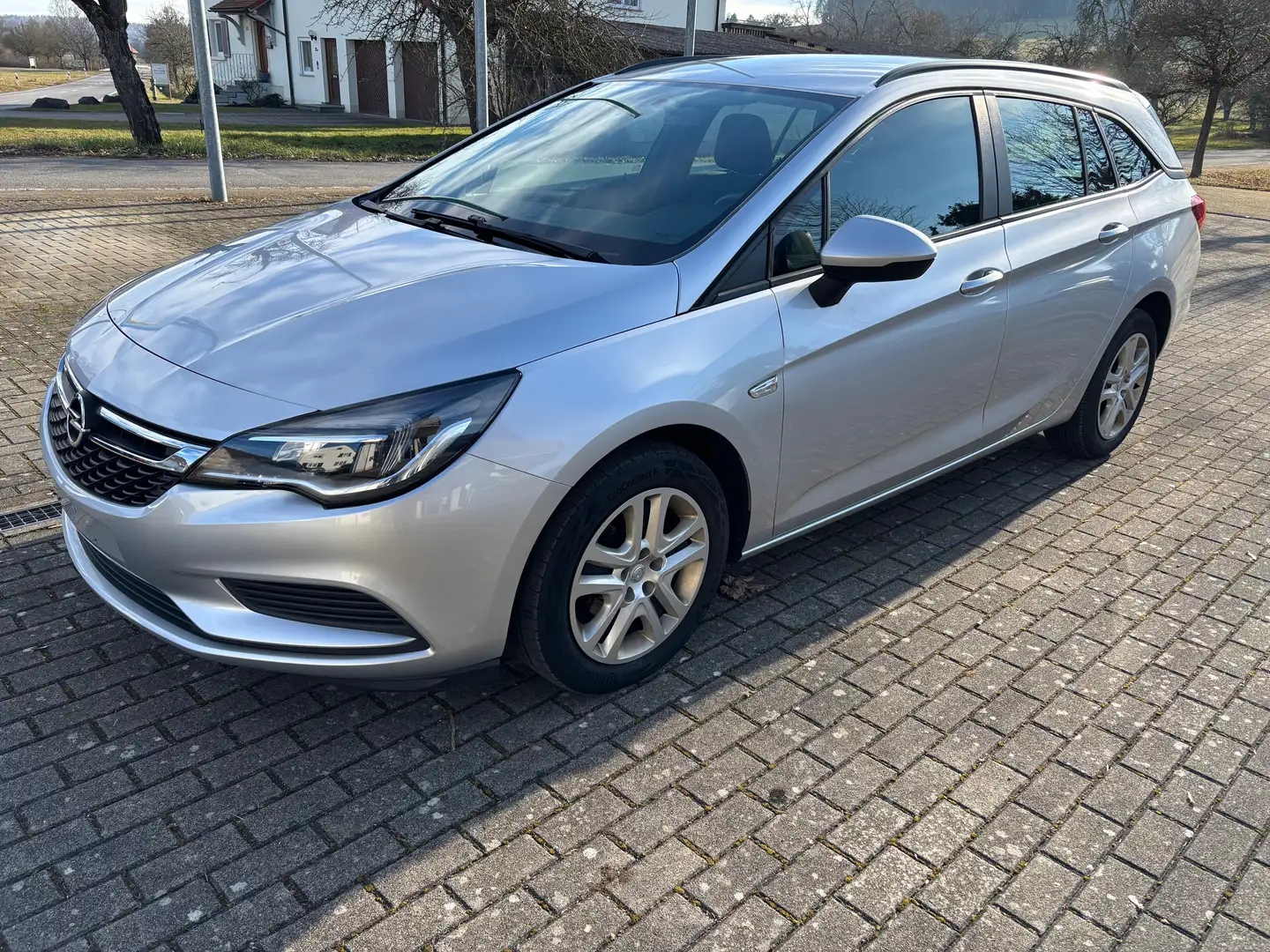 Opel Astra K 1.6 CDTI Kombi Edition Start/Stop DPF Navi Klima Argent - 1