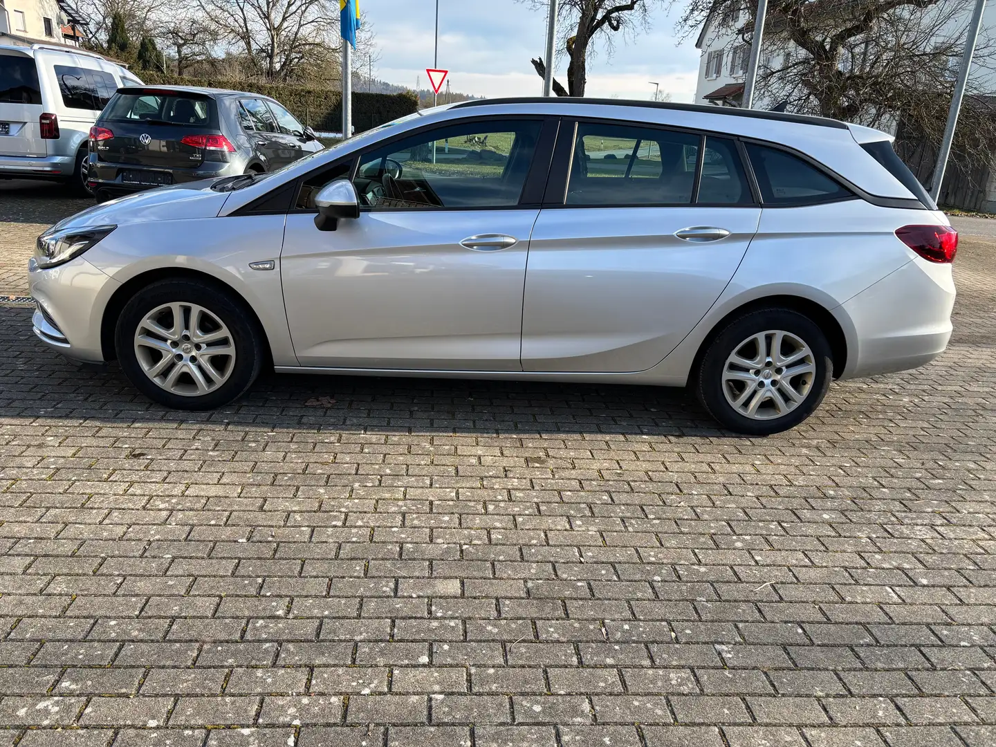 Opel Astra K 1.6 CDTI Kombi Edition Start/Stop DPF Navi Klima Argent - 2