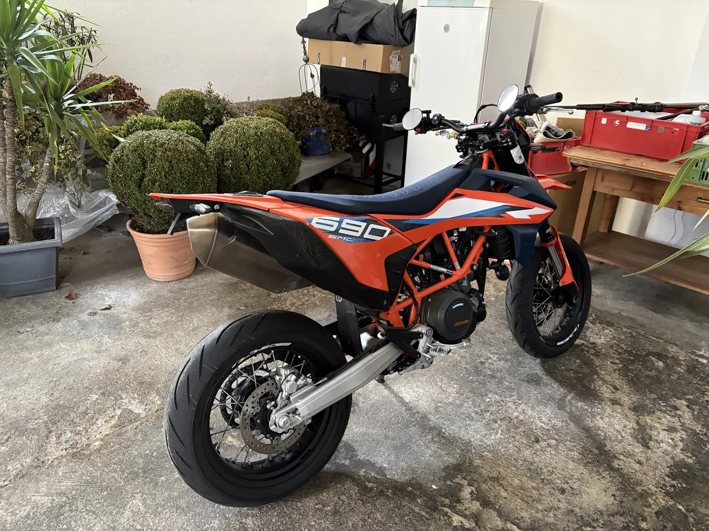 KTM 690 SMC R Naranja - 1