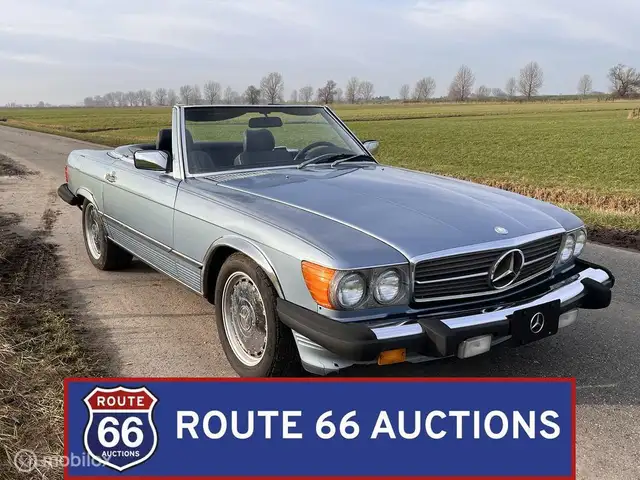 Mercedes-Benz SL 560