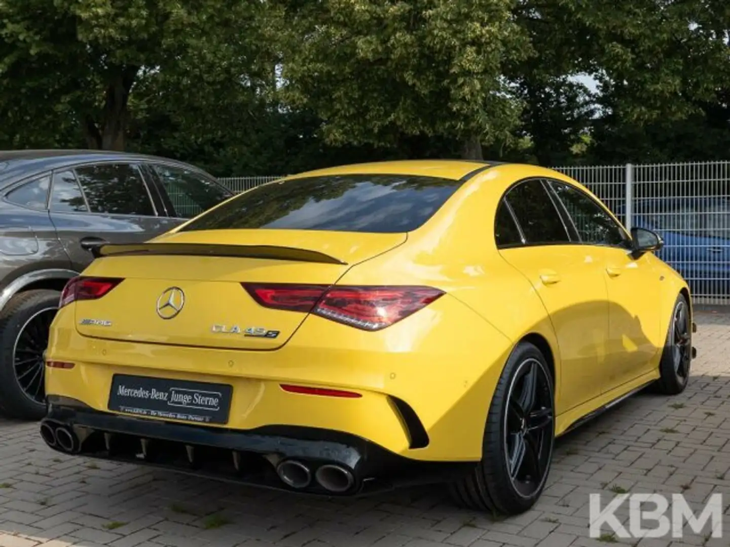 Mercedes-Benz CLA 45 AMG Mercedes-AMG CLA 45 S 4MATIC+ Coupé AMG Styling Jaune - 2