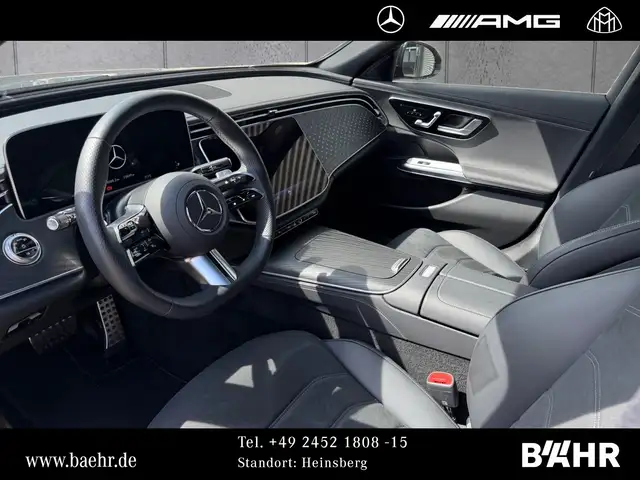 Mercedes-Benz 220 view 11