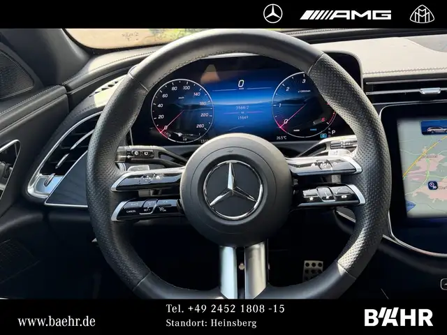 Mercedes-Benz 220 view 13