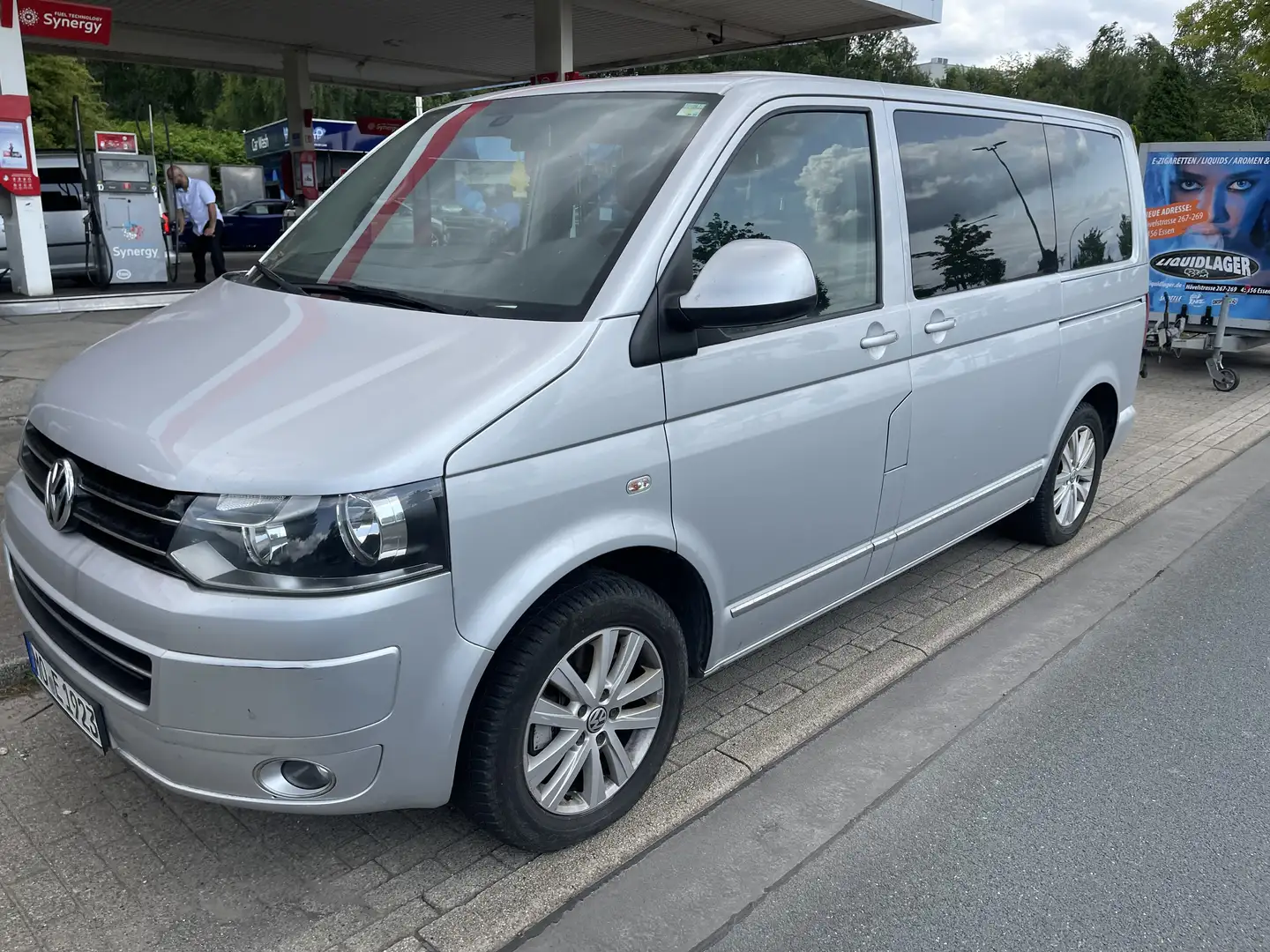 Volkswagen T5 Multivan DSG Highline Turbolader Schaden Plateado - 1