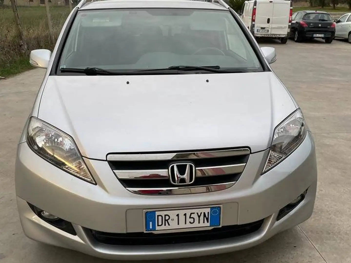 Honda FR-V FR-V 1.8 Executive Silber - 2