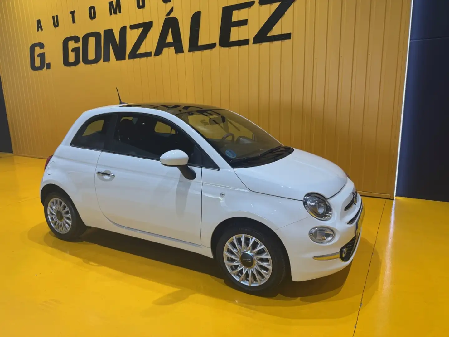 Fiat 500 1.0 Hybrid Dolcevita 52kW Weiß - 2