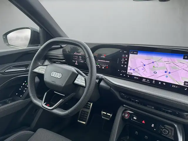 Audi Q5 view 7