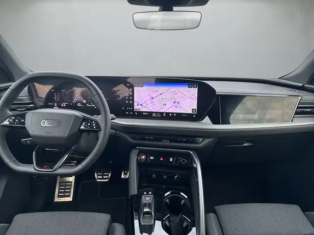 Audi Q5 view 8