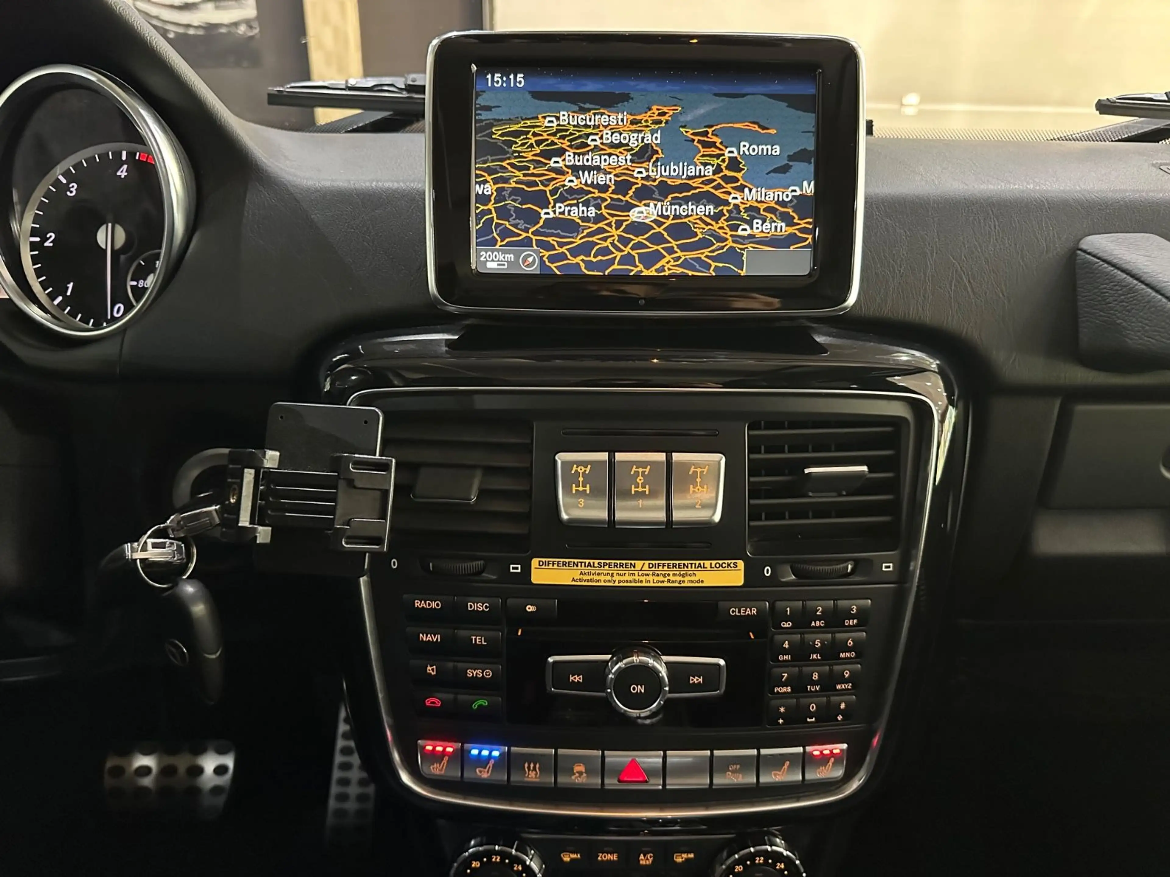 Mercedes-Benz G 350 BlueTec /KAMERA / Standheizung / Sitzklima — photo 15