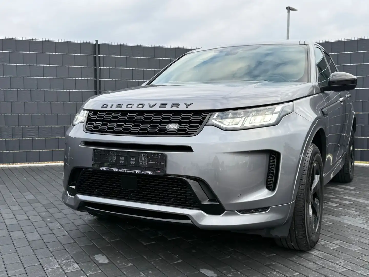 Land Rover Discovery Sport R-Dynamic  AWD*PANO*CAM*MERIDIAN Grau - 1