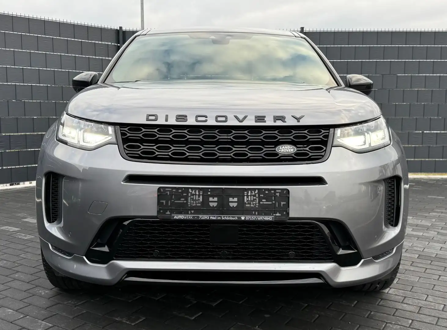 Land Rover Discovery Sport R-Dynamic  AWD*PANO*CAM*MERIDIAN Grau - 2